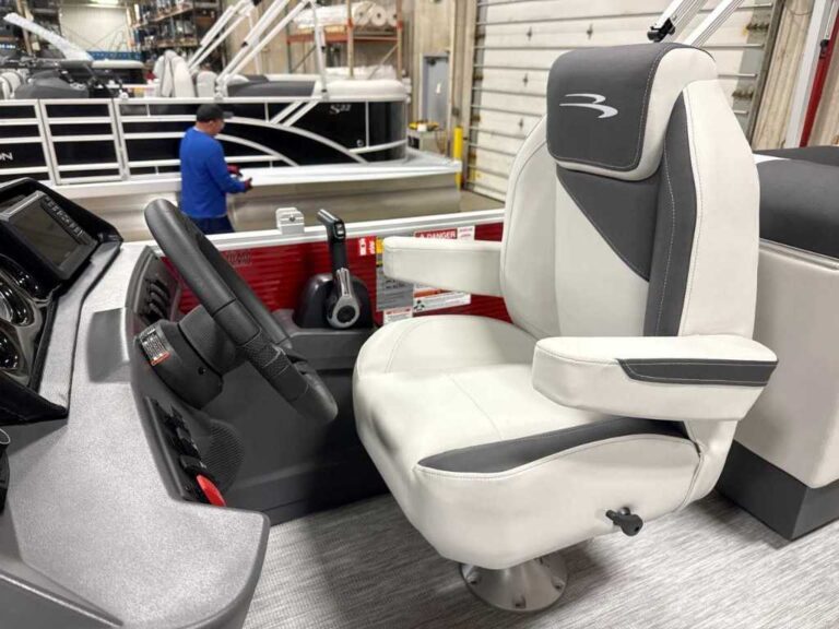 2026 Bennington 22SSR - SPECIAL PACKAGE US-ETWS9330J526 [photo 15]